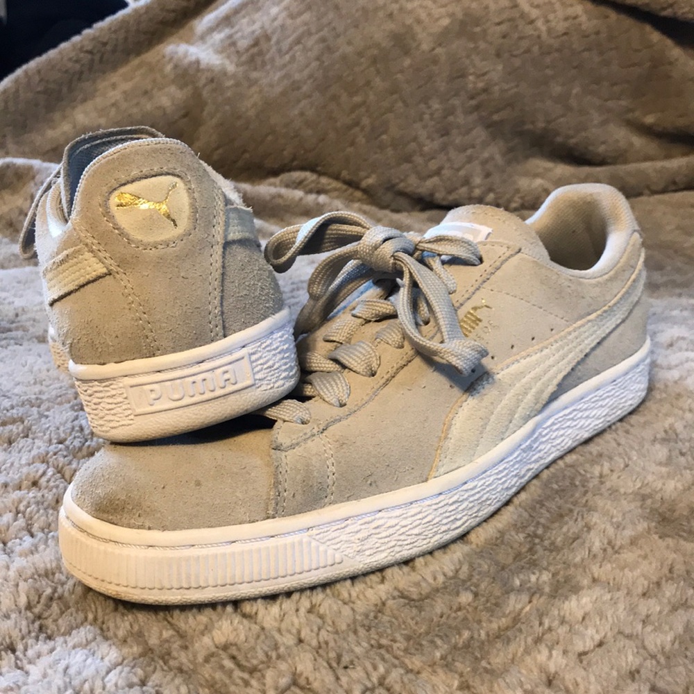 Puma suede gray sneakers
